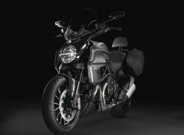 Moto de nouvelle génération Ducati Diavel