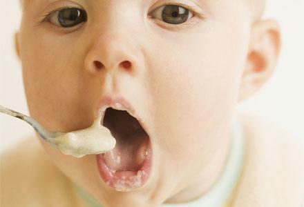 schemat żywieniowy dziecka w wieku 5 miesięcy