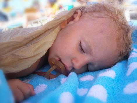 cuando los niños comienzan a dormir toda la noche