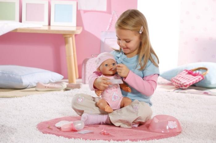 leksaker för interaktiva dockor för flickor