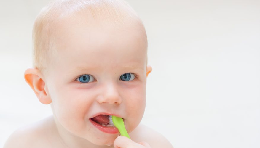 v akom veku si dieťa potrebuje čistiť zuby