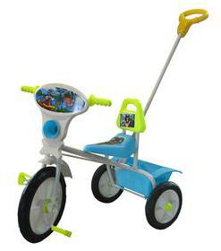 bambino triciclo