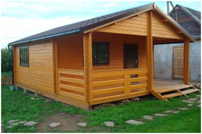 casas de campo feitas de madeira perfilada 