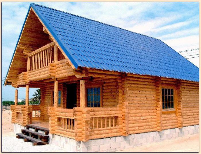 Casas de campo de um andar feitas de madeira