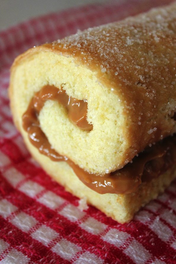 Biscuitgebak met gecondenseerde melk