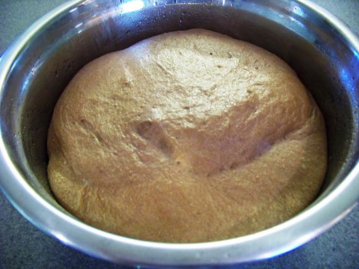 एक रोटी मशीन के लिए Darnitsa रोटी नुस्खा