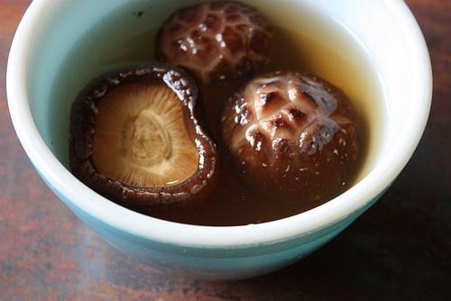 cooking shiitake mushrooms