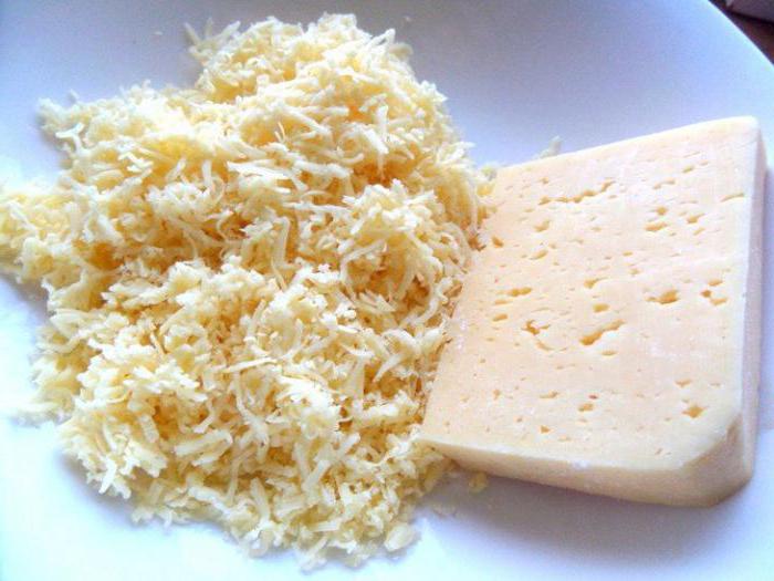 pan de pita en una sartén de queso