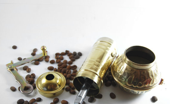 cum se prepară cafea în turcă