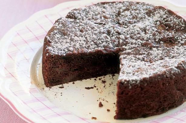  torta al cioccolato su foto di kefir