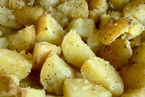 zašto kuhani krumpir pocrni 