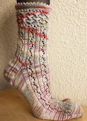 плетене модел на петата на чорапи с игли за плетене
