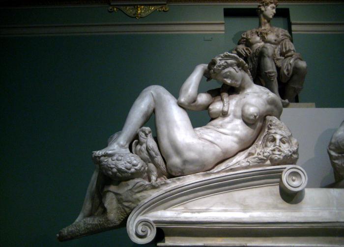 sculpture by michelangelo 