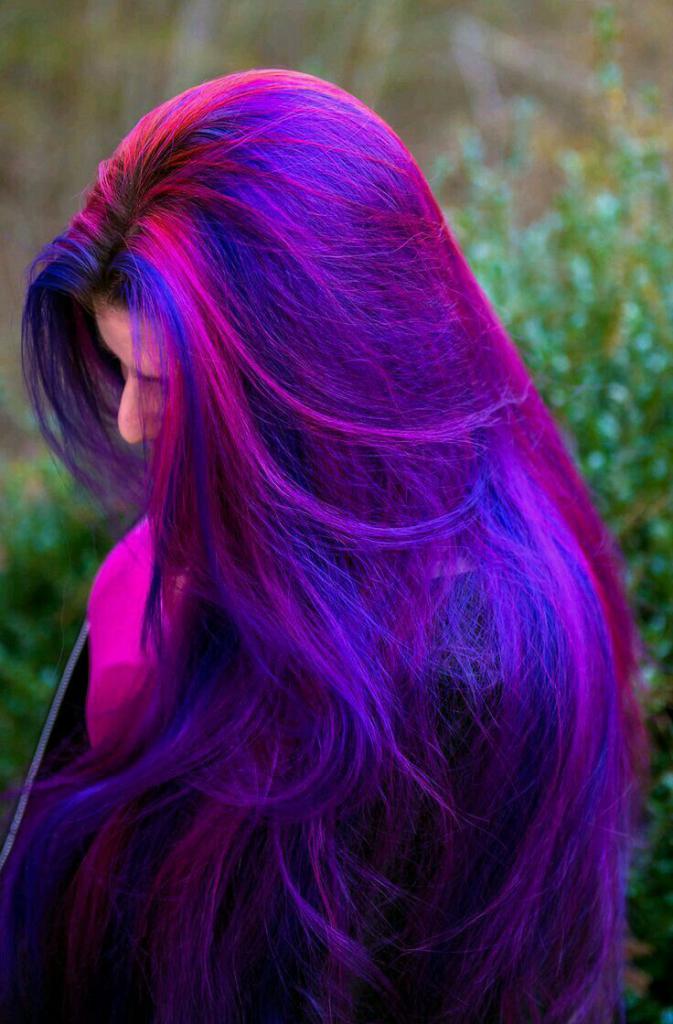 Светло фарбање косе у две боје
