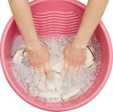 cum să speli blugii de mână