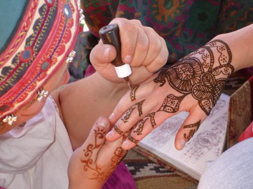 Gdzie zdobyć tatuaż z henny