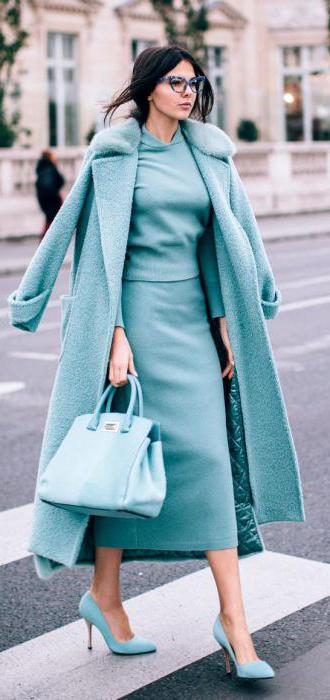 what to wear with a turquoise skirt