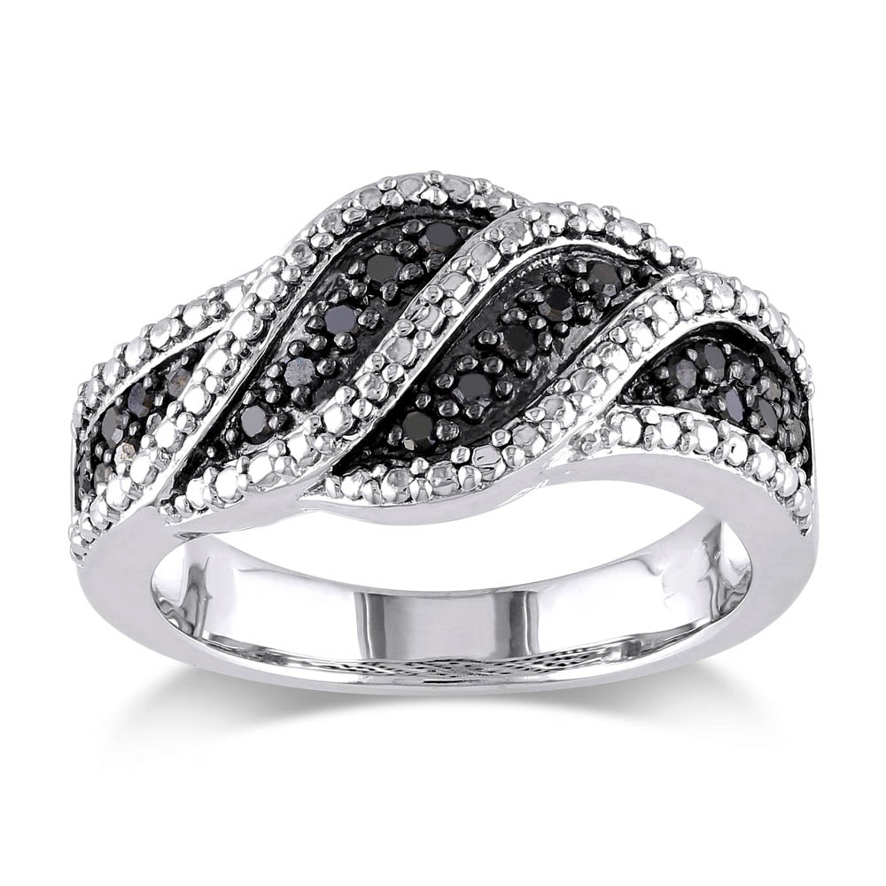 Zwartgeblakerde zilveren ring