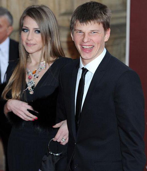 Andrei Arshavin ve Alice 