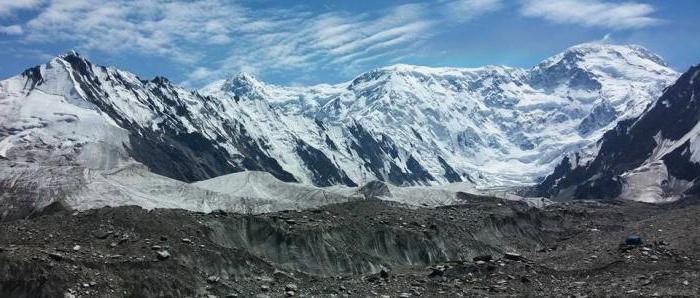 montagne del Kirghizistan e del Kazakistan