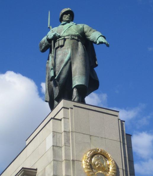 μνημείο των στρατιωτών της Σοβιετικής Ένωσης