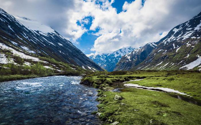 hvad er forskellen mellem floder og bjergfloder