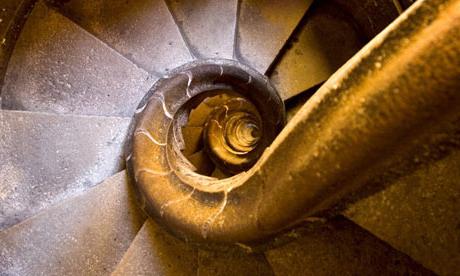 Archimedo spiraliniai, spiraliniai laiptai