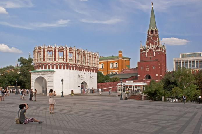 Borovitskaya kula Moskovskog Kremlja kako doći