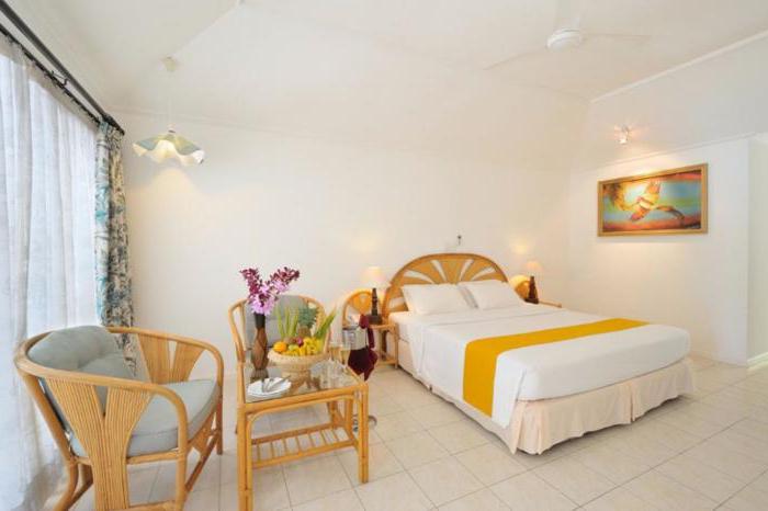 holiday island resort spa 4 maldiverna
