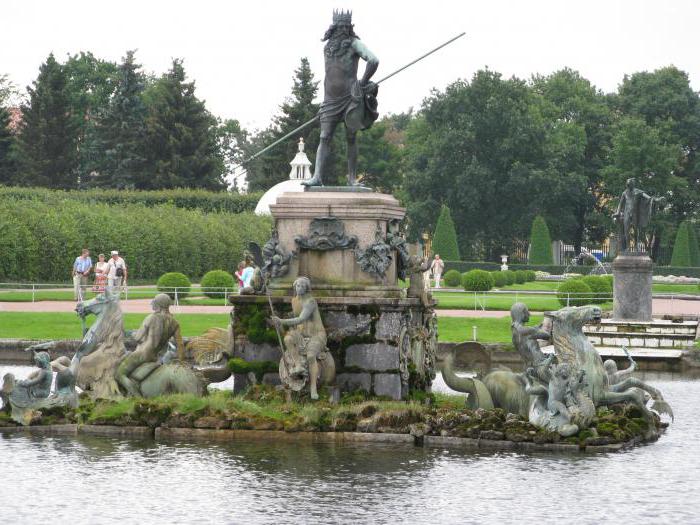 fontän neptun i Peterhof beskrivning 