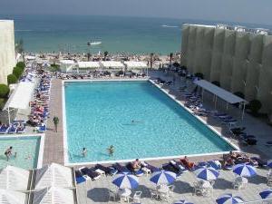 Hotell med Sharjah Beach