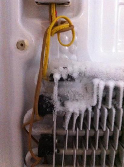 ระบบละลายน้ำแข็งในตู้เย็น