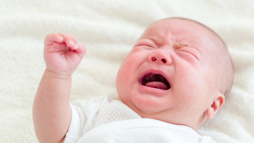 un nou-născut are o obstrucție a canalului lacrimal ce să facă